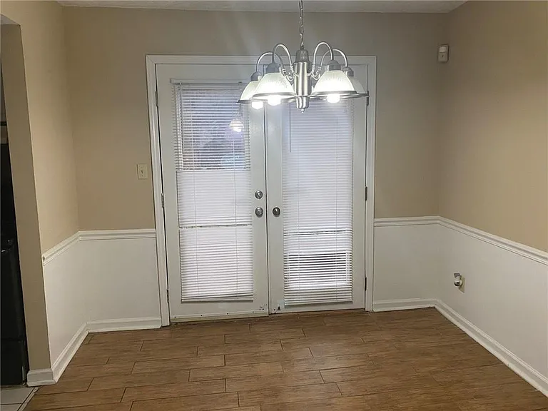 2347 Murell Rd — Photo 4