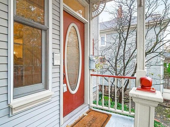 3rd image of 320 N Wright St