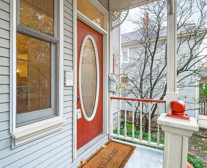 320 N Wright St — Photo 3