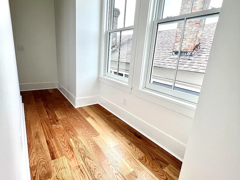120 E Duffy St #C — Photo 11