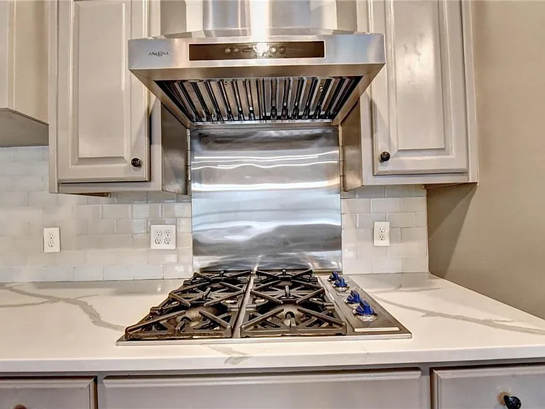 645 Falls Bay Ct — Photo 31