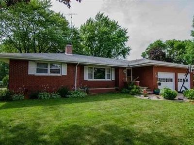 109 Jansen Drive, Fox Lake, WI, 53933