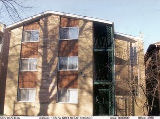2074 W Greenleaf Ave, Chicago, IL 60645