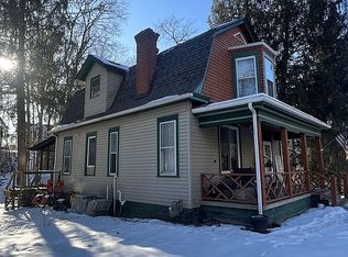 258 Cedar Rocks Rd, Wheeling, WV 26003