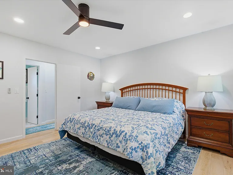 3454 Martha Custis Dr — Photo 20