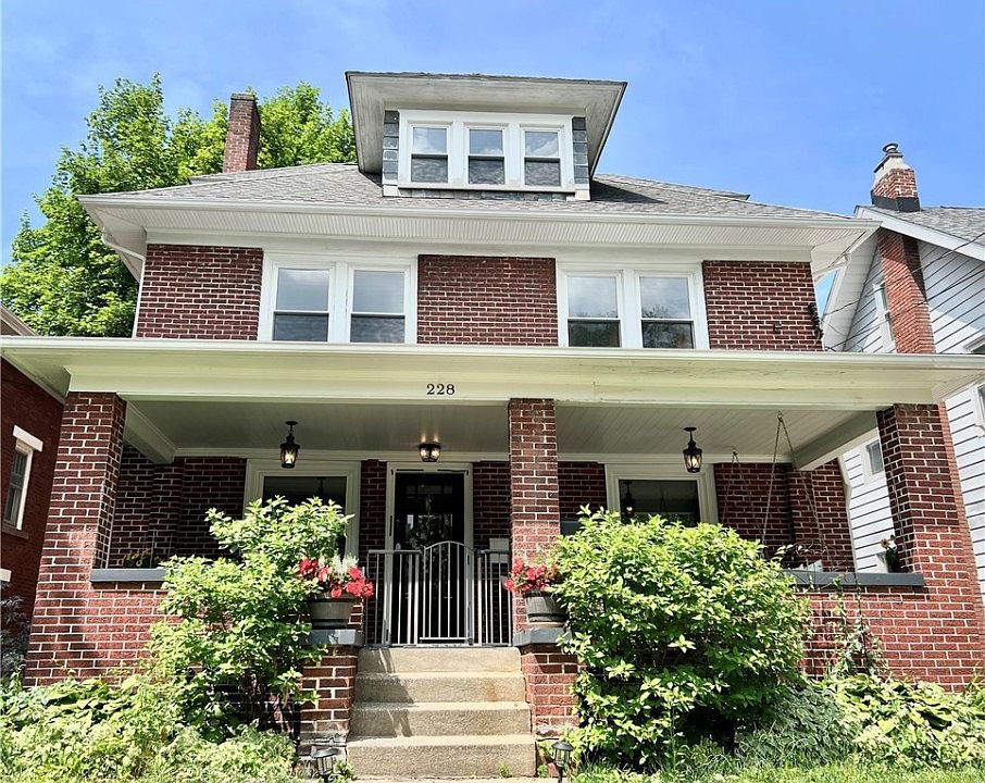1st image of 228 N Highland Ave