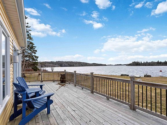 5th image of 92 Lake Darling Rd