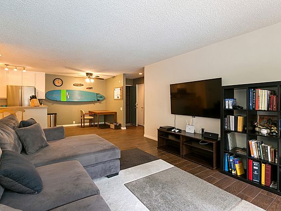 5th image of 1855 Diamond St Unit 113