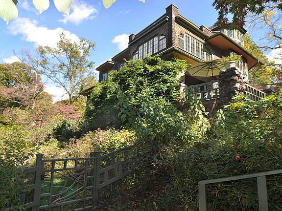 2nd image of 31 Sheldon Pl
