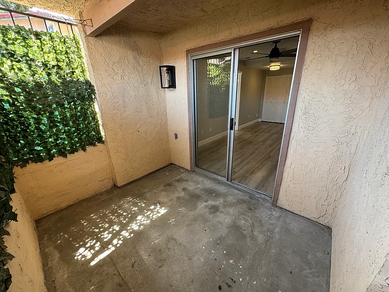 871 W San Ysidro Blvd W #1 — Photo 17