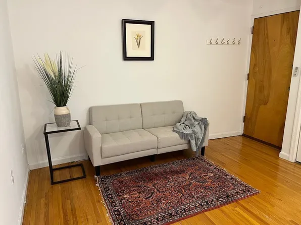 711 Willow Ave APT 3G, Hoboken, NJ 07030