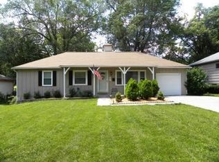 9006 Switzer St, Overland Park, KS 66214