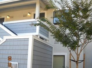 2582 Oak Rd APT 220, Walnut Creek, CA 94597