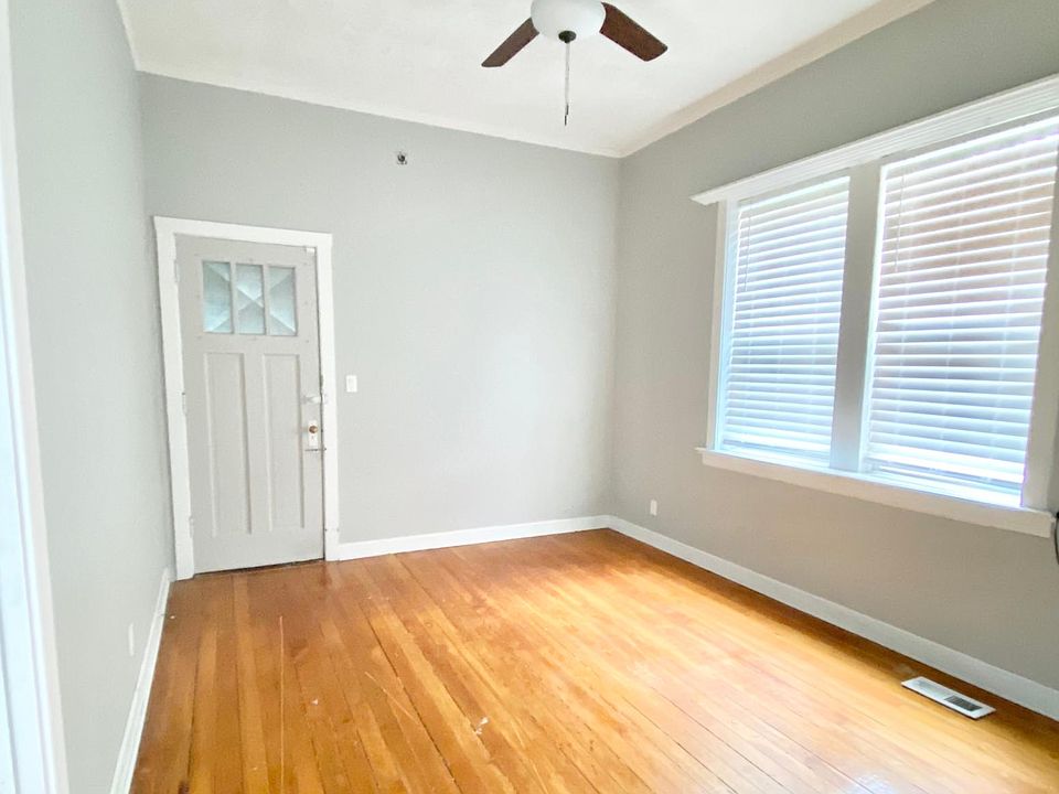 2nd image of 3319 S Lowe Ave #1R