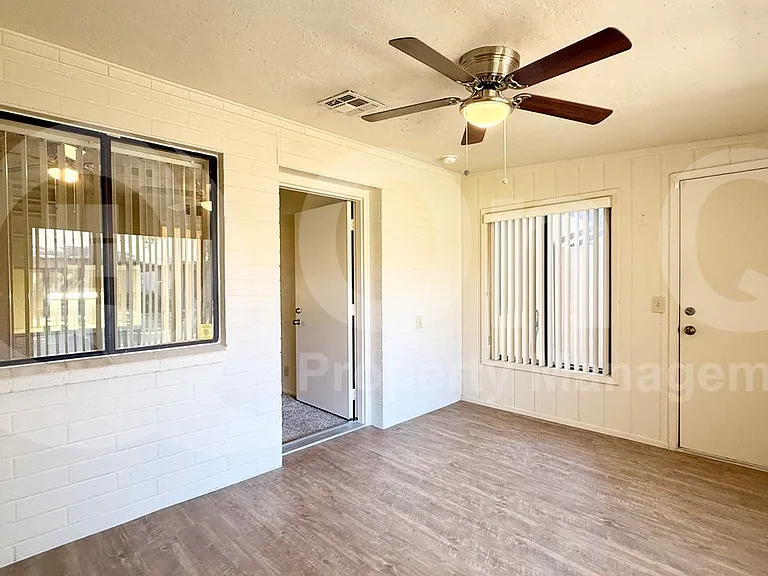 520 S Greenfield Rd #26 — Photo 8