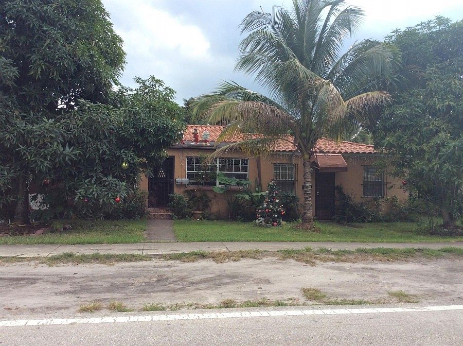 1st image of 510 NE 140th St