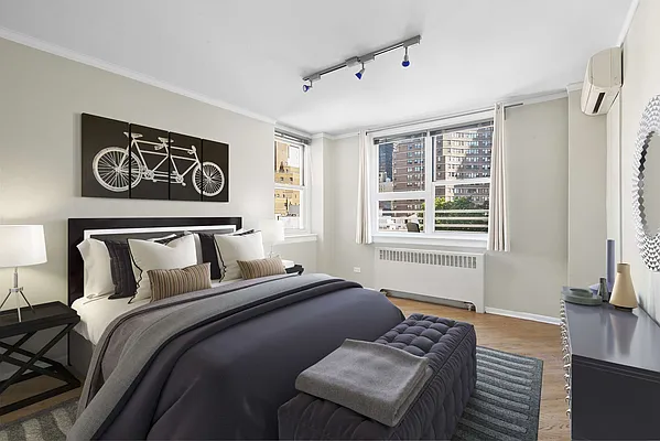Sold by Compass | media 5