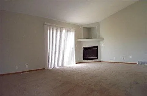 4227 N 172nd Ave — Photo 3