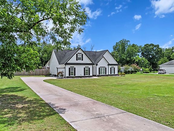 4th image of 126 Stags Leap Dr