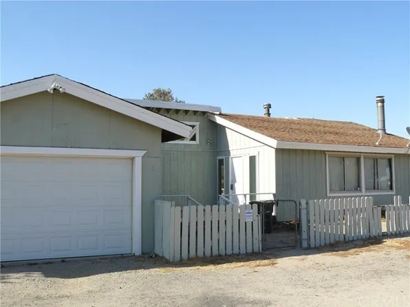 3932 Nielson Rd, Phelan, CA 92371