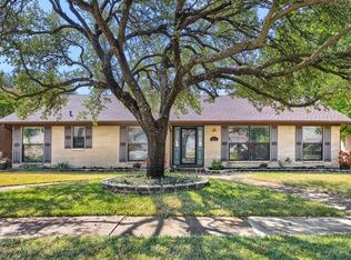 2912 Marsann Ln, Farmers Branch, TX 75234