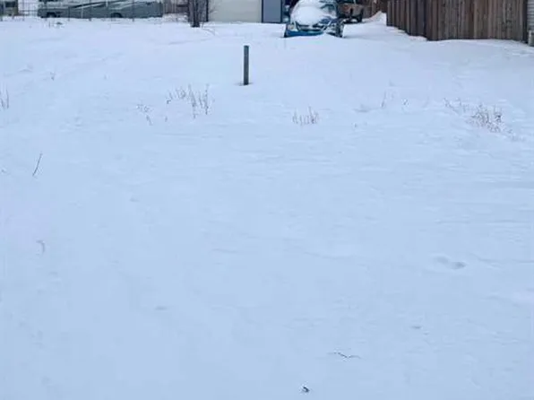 7209 Railway Ave, Wood Buffalo, AB T9H 1B8