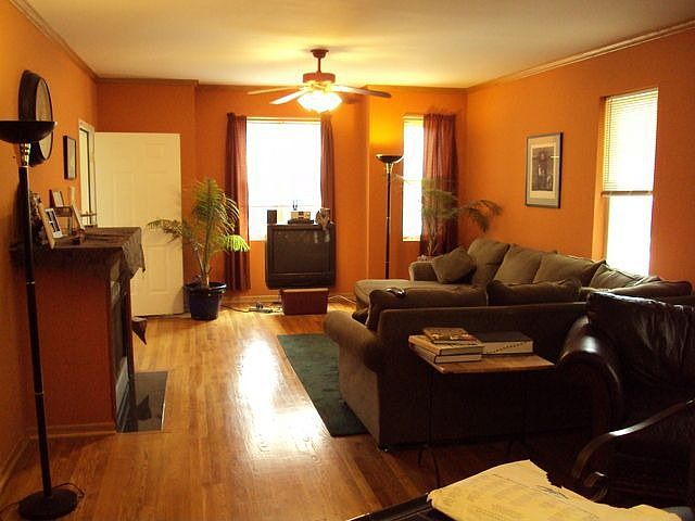 2nd image of 2724 W Warren Blvd APT 1W
