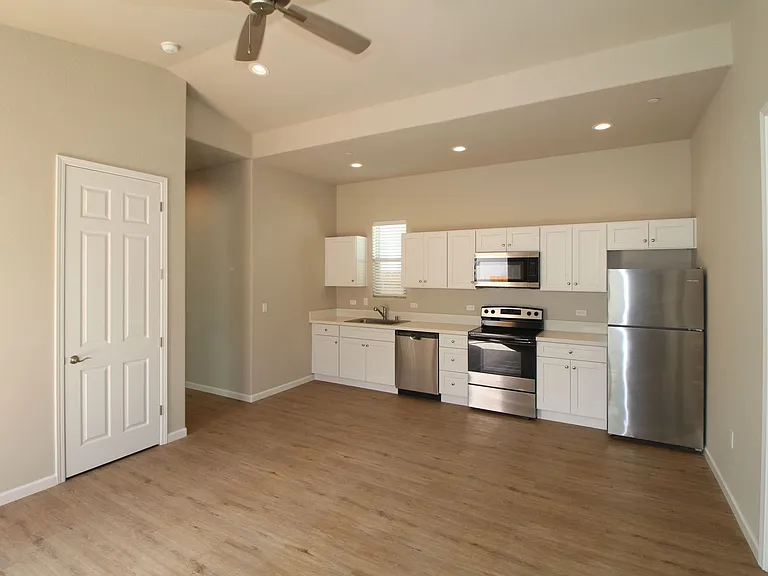 2383 N Arthur Ave — Photo 3