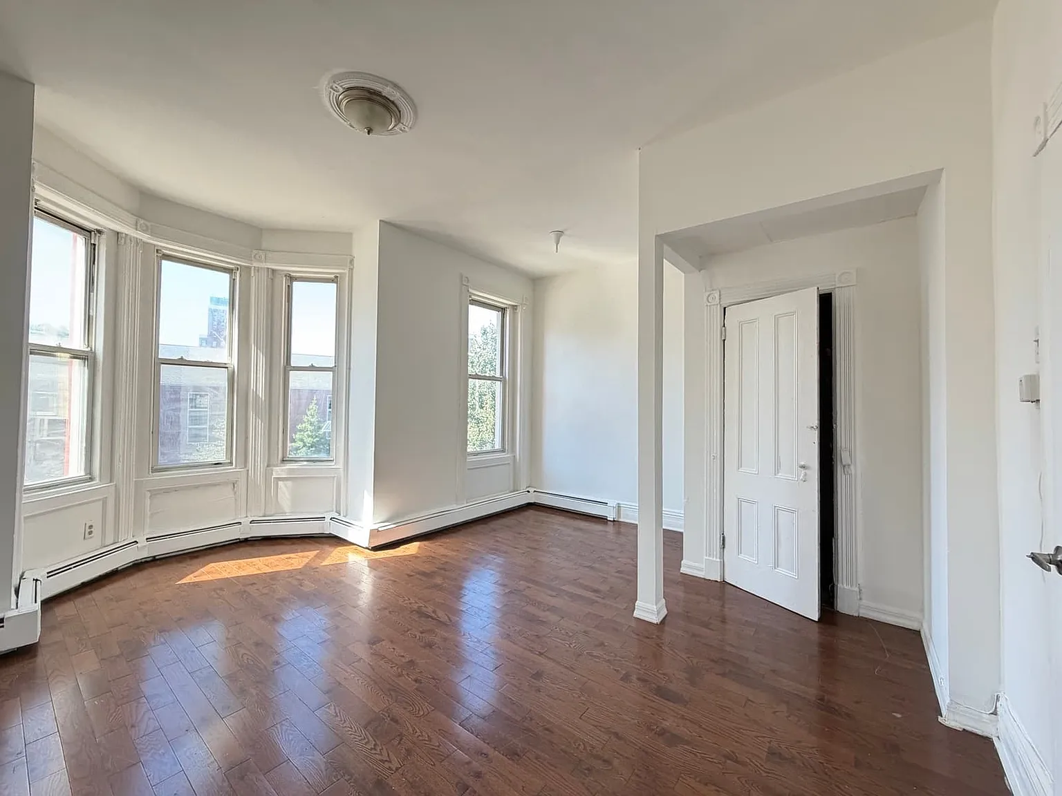 676 Ocean Ave — Photo 3