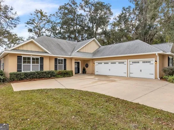 27 Deerwood Cir W, Woodbine, GA 31569