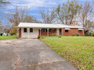 322 Burris Rd, Knoxville, TN 37924