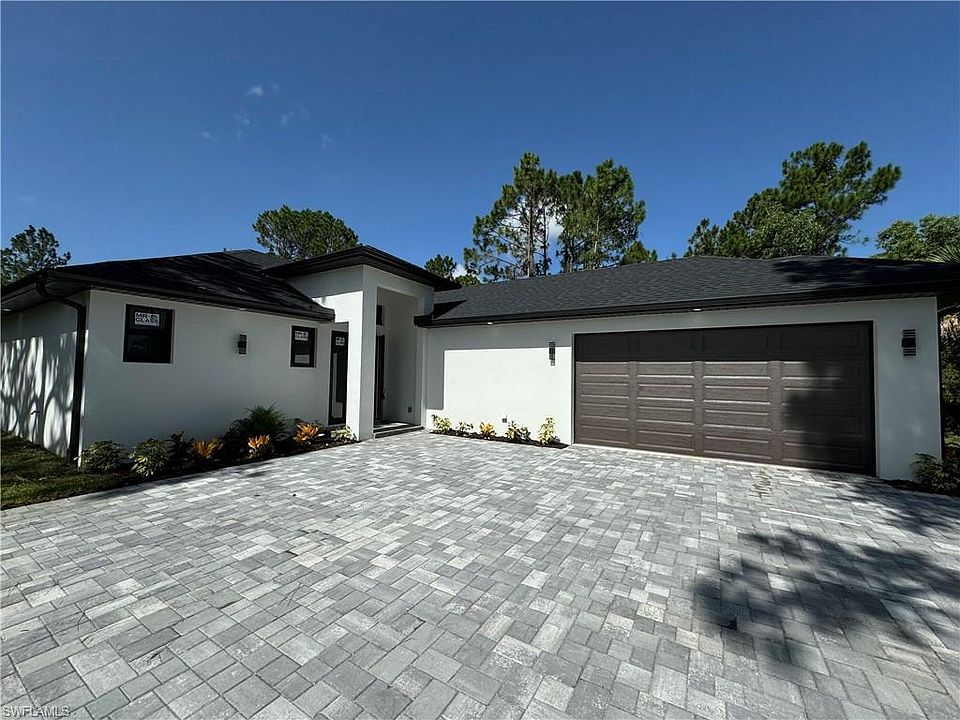 1st image of 3764 35th AVE NE
