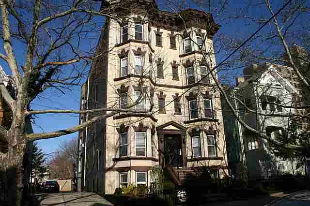 1st image of 162 Fairview Ave