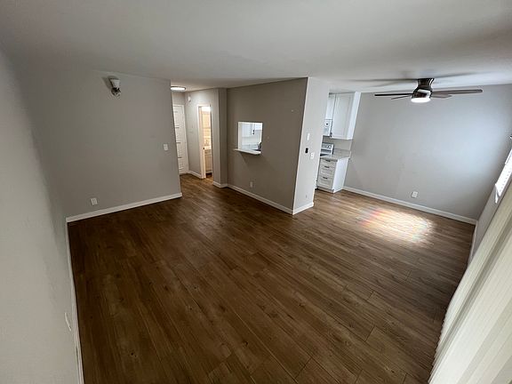 4th image of 401-1 S Hobart Blvd #114