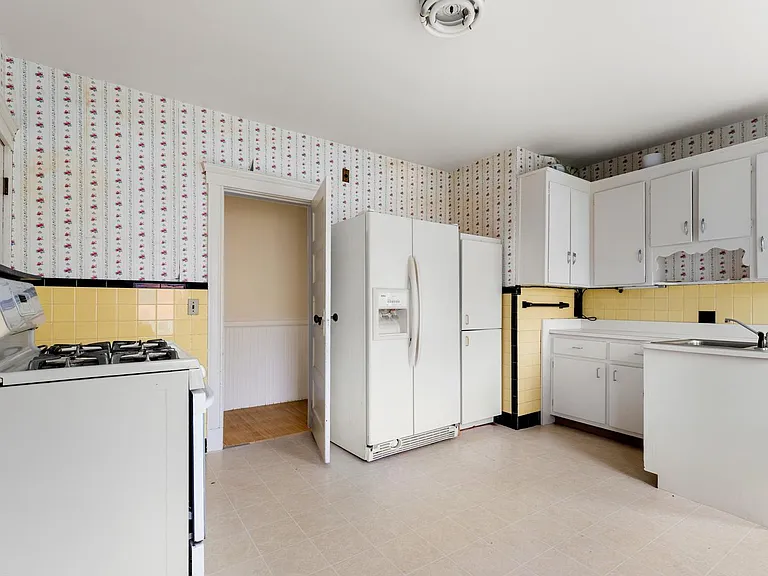 35 Heron St #1 — Photo 7