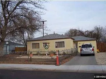 821 Oxford Ave photo 1