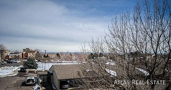 2bd/2bath Condo Located In Riva Ridge! Minutes From 6th Ave, Parks, And Shopping On Simms! New Ca... — Photo 2
