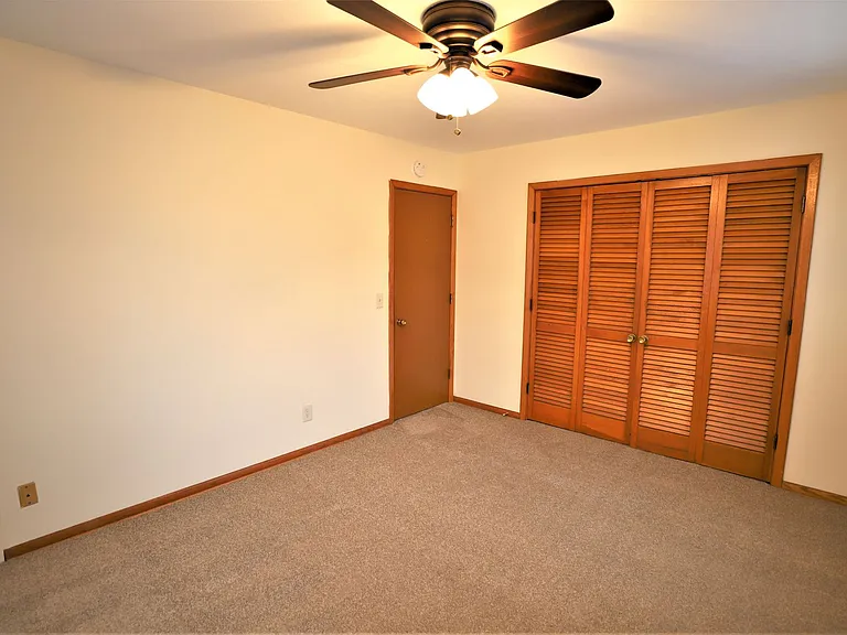 6520 Oliver Ave S — Photo 17