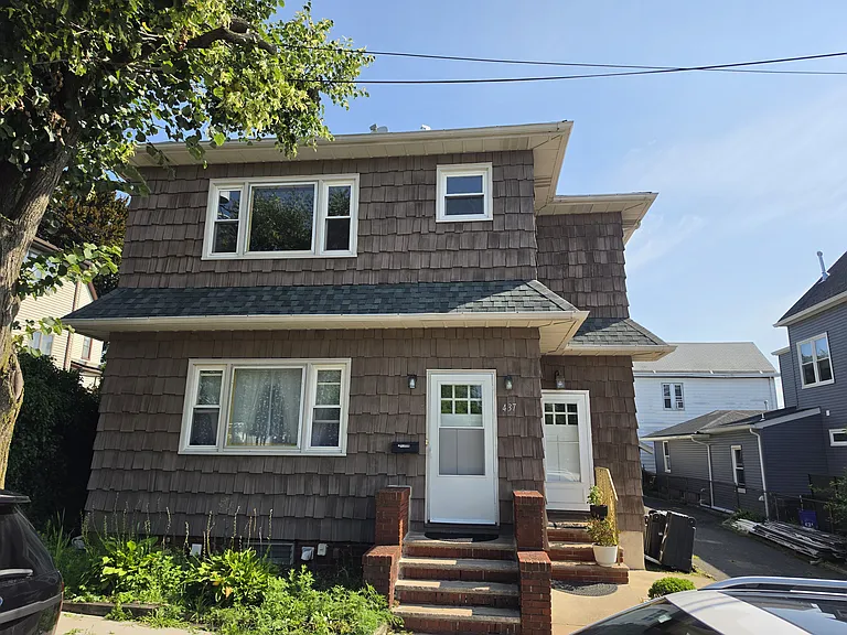 437 Broad St #2 — Photo 12
