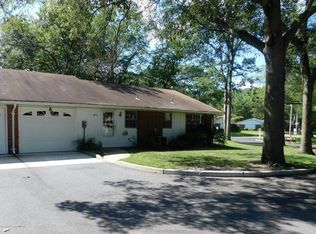 147A Farrington Ct, Lakewood, NJ 08701