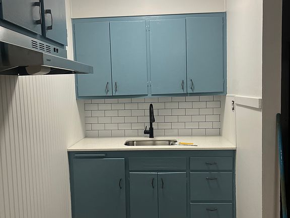 3rd image of 1519 8th St #1
