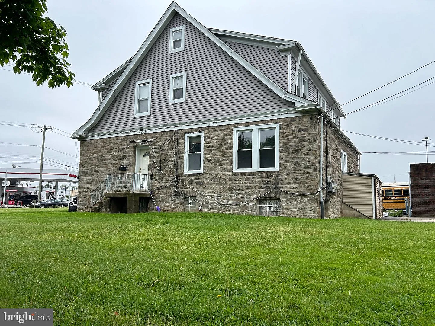 1 bed, 2.0 bath, 1000 sqft, $1,250 — Photo 1