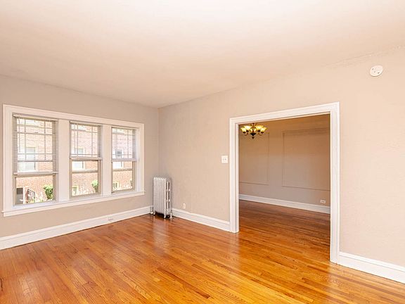3rd image of 1329-1337 W Touhy Ave #13355-1S
