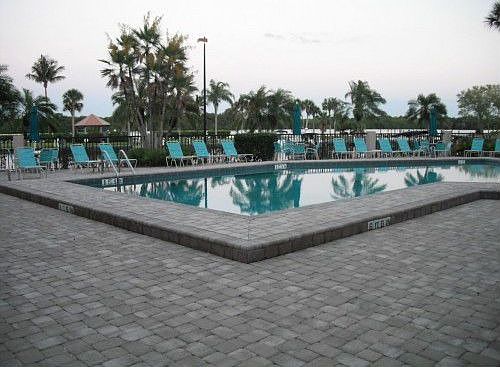 2nd image of 16000 Bay Pointe Blvd APT D203
