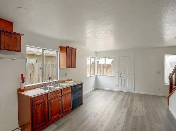 3480 Briar Ln, Tracy, CA 95376