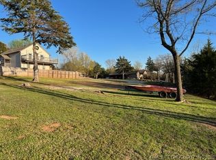 30 W Cedar Loop, Cleveland, OK 74020