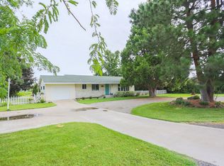 102702 W Old Inland Empire Hwy, Prosser, WA 99350
