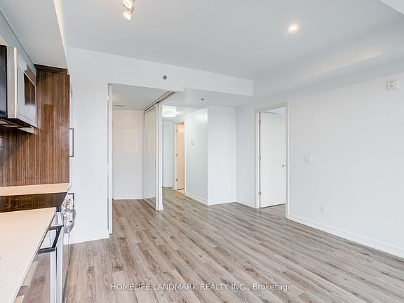 5th image of 90 Glen Everest Rd #912