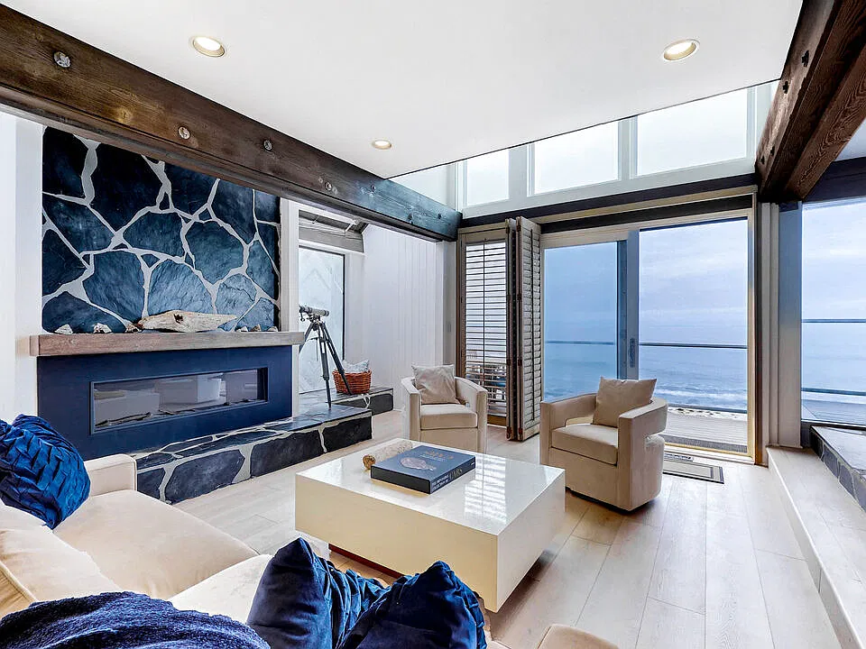 24108 Malibu Rd