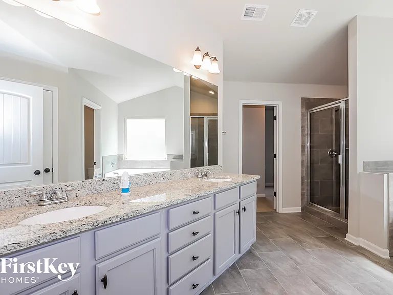 727 Hot Springs Trl — Photo 8